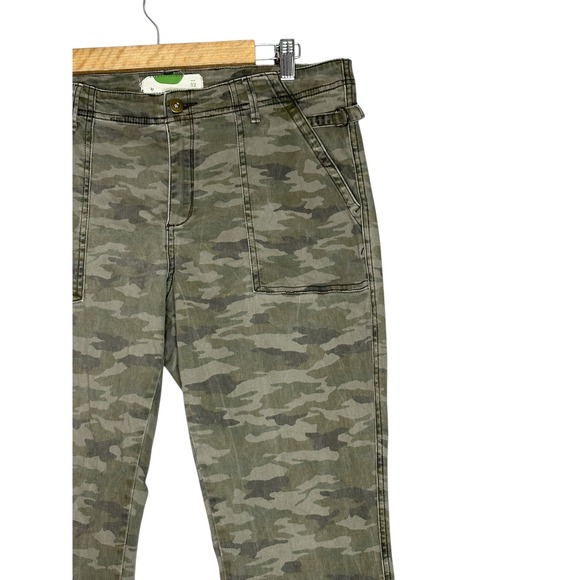 Anthropologie Womens Camo Cropped Flare Pants 32 Utility Pockets Green - Picture 7 of 13